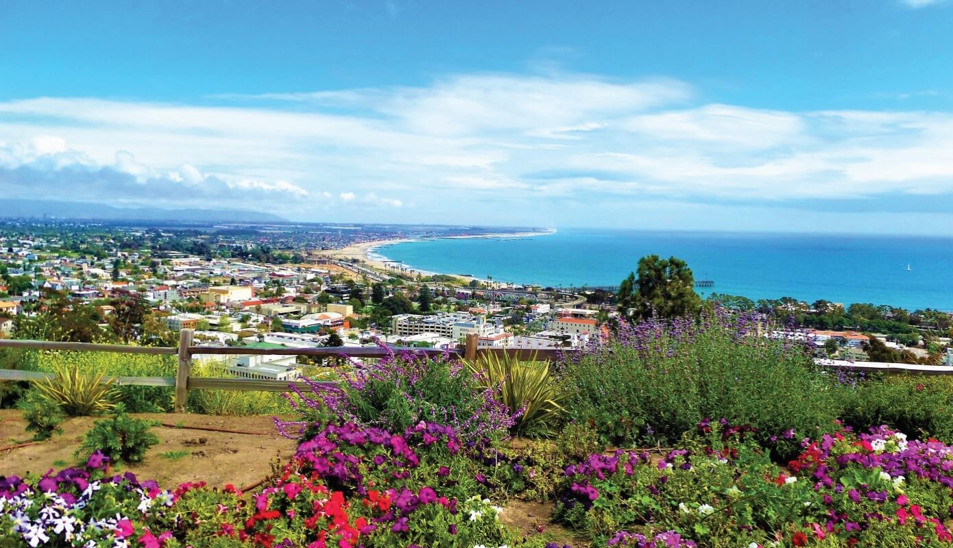 Ventura coastline looking out from the top of a hill